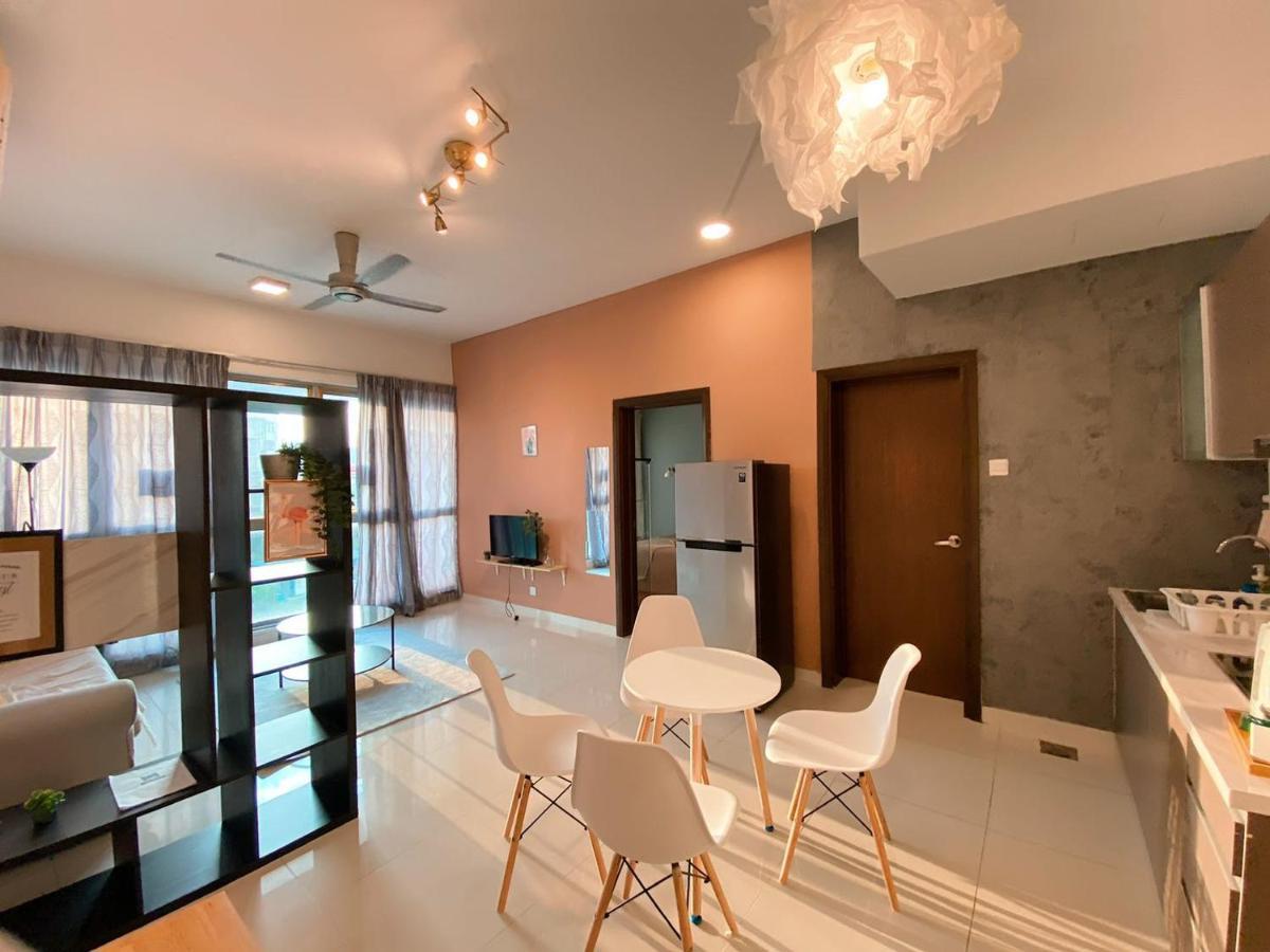 Klcc Inifinity Pool - The Regalia Residences & Suites By Kl Minsu Kuala Lumpur Bagian luar foto