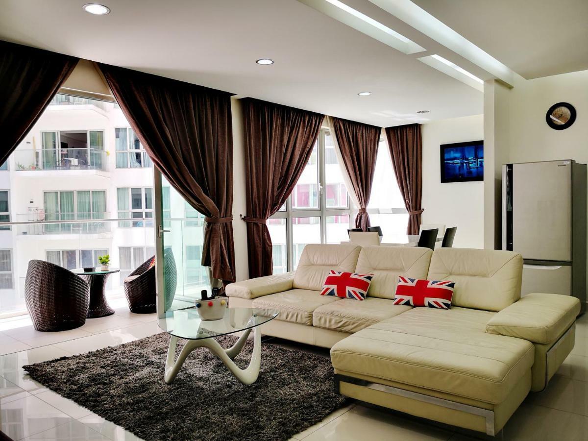 Klcc Inifinity Pool - The Regalia Residences & Suites By Kl Minsu Kuala Lumpur Bagian luar foto