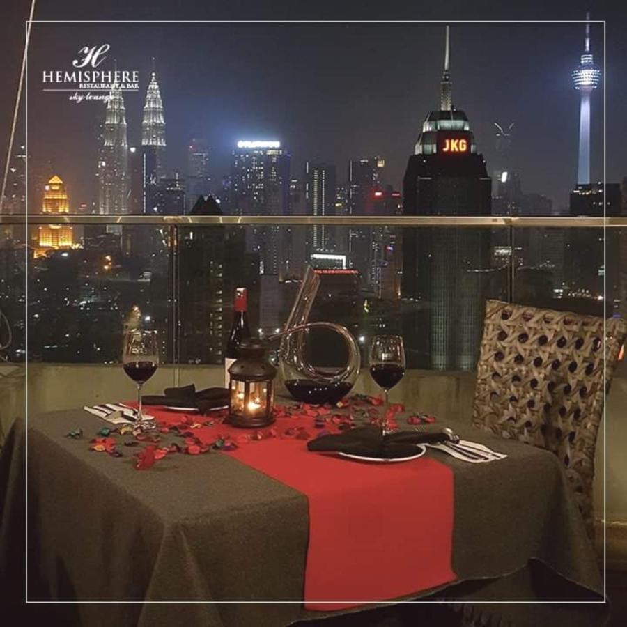 Klcc Inifinity Pool - The Regalia Residences & Suites By Kl Minsu Kuala Lumpur Bagian luar foto